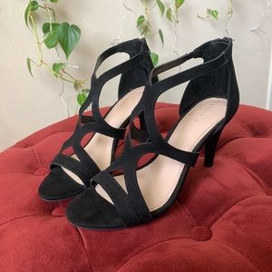 🎉Host Pick🎉Kelly & Katie Heels